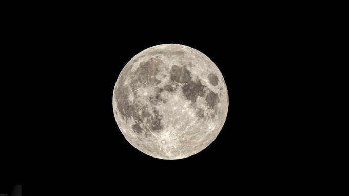 Ritual de la miel en la luna llena de esta noche: paso a paso y su poder energético Ritual de la miel en la luna llena de esta noche: paso a paso y su poder energético