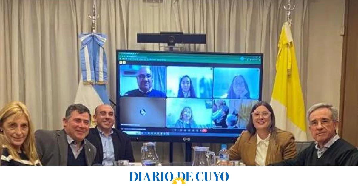 La UCCuyo creó el Observatorio de <b>Inteligencia Artificial</b> para analizar el impacto de esta ... thumbnail