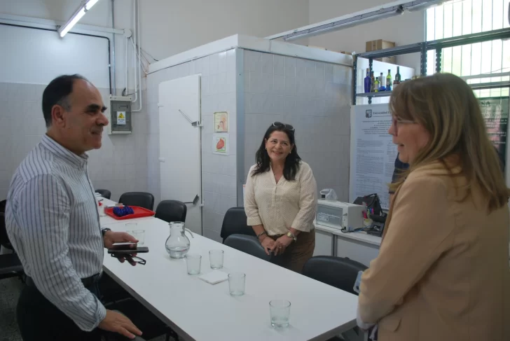 Visitó la UCC el director del Consejo Oleícola Internacional