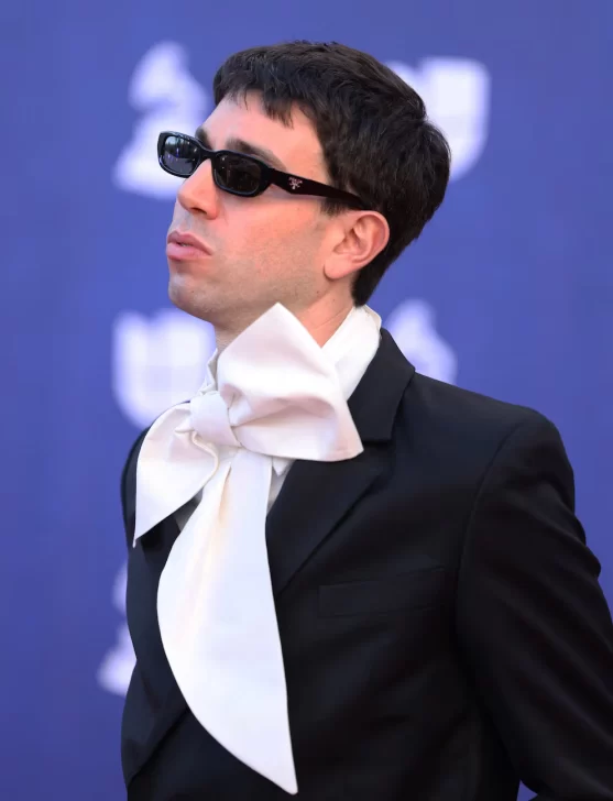 conociendo-a-rusia-latin-grammy-557x728 conociendo-a-rusia-latin-grammy-557x728