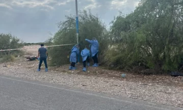 Perdió el control de su moto, chocó contra un poste de luz y murió en el acto Perdió el control de su moto, chocó contra un poste de luz y murió en el acto