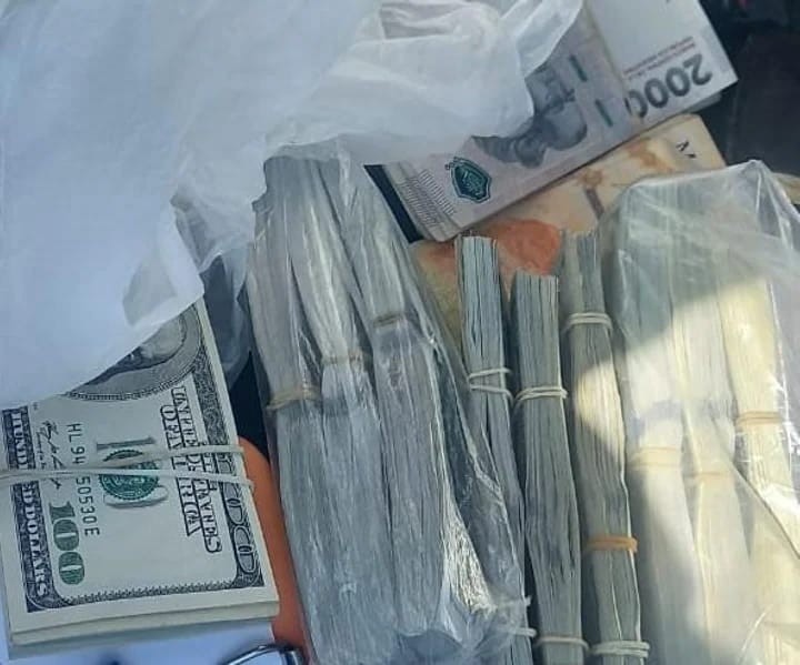 Cayó un hombre por el robo millonario en una camioneta: recuperaron 2.500 dólares y 6.000.000 de pesos Cayó un hombre por el robo millonario en una camioneta: recuperaron 2.500 dólares y 6.000.000 de pesos