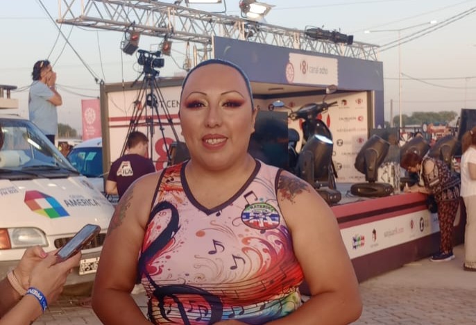 La pasista riojana que recorre el país bailando y llegó invitada por una comparsa chimbera a la FNS La pasista riojana que recorre el país bailando y llegó invitada por una comparsa chimbera a la FNS