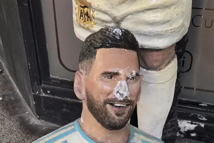 Vandalizaron una estatua de Lionel Messi en Mar del Plata