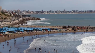 Desde CAME indicaron que 1,69 millones de viajeros movilizaron $355.789 millones en el fin de semana extralargo Desde CAME indicaron que 1,69 millones de viajeros movilizaron $355.789 millones en el fin de semana extralargo