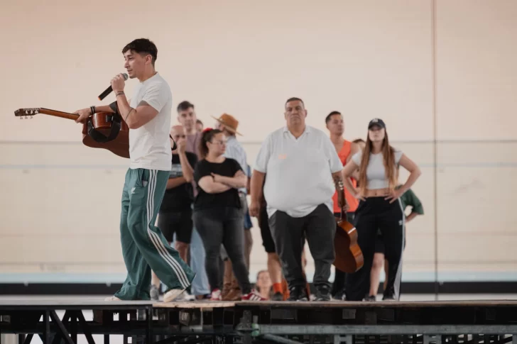 guitarras-4-fns-728x485 guitarras-4-fns-728x485