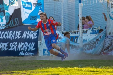 Tras los gravísimos incidentes sufridos ante Del Bono, Villa Hipódromo pediría postergar la final Tras los gravísimos incidentes sufridos ante Del Bono, Villa Hipódromo pediría postergar la final