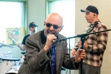 El Indio Solari volvió a grabar con Los fundamentalistas del Aire Acondicionado y los fanáticos estallaron El Indio Solari volvió a grabar con Los fundamentalistas del Aire Acondicionado y los fanáticos estallaron