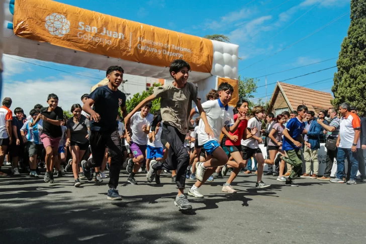 Debido al éxito de los Juegos Intercolegiales 2025, tuvieron que acotar la participación en el Maratón de Cierre Debido al éxito de los Juegos Intercolegiales 2025, tuvieron que acotar la participación en el Maratón de Cierre