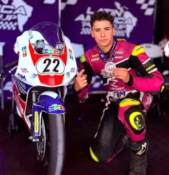 Facundo Mora fue profeta en su tierra: es el campeón de la Moto4 Latin Cup Facundo Mora fue profeta en su tierra: es el campeón de la Moto4 Latin Cup