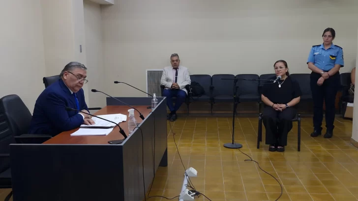 Sentenciaron a un año de prisión condicional y cinco de inhabilitación a la obstetra acusada de negligencia por la muerte de un bebé Sentenciaron a un año de prisión condicional y cinco de inhabilitación a la obstetra acusada de negligencia por la muerte de un bebé