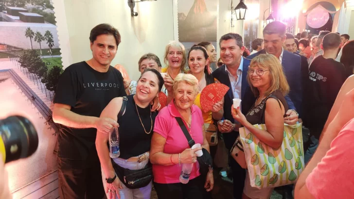 Orrego participó de la apertura de la Noche de la Casa de San Juan en Buenos Aires Orrego participó de la apertura de la Noche de la Casa de San Juan en Buenos Aires