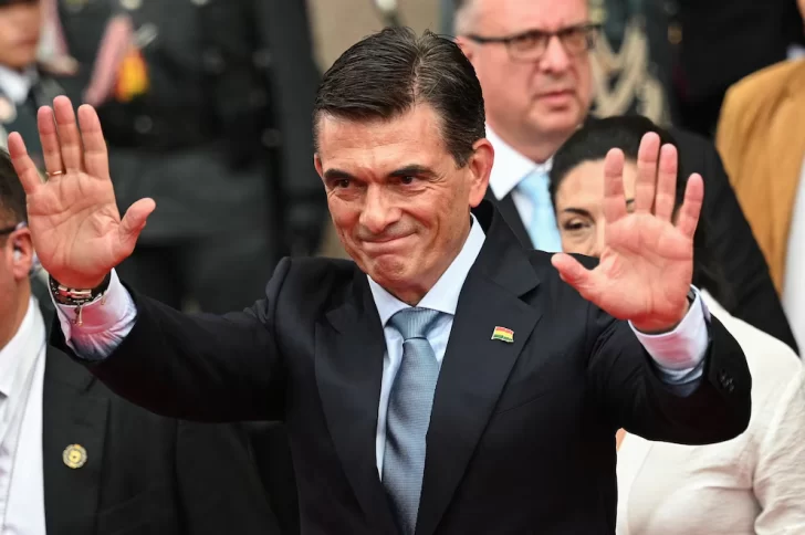 Rodrigo Paz asumió la presidencia de Bolivia: “El país que recibimos está devastado”