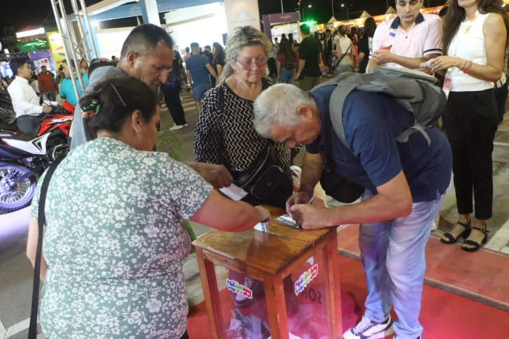 Sorteo de grandes premios y regalos, las propuestas en los stands de empresas y comercios