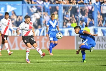 River no pudo ganarle a Vélez y complicó sus chances de entrar en la Libertadores River no pudo ganarle a Vélez y complicó sus chances de entrar en la Libertadores