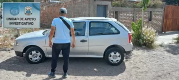 Cayó un sujeto con numerosos antecedentes por robos: secuestraron elementos sustraídos y un auto que se llevó para huir Cayó un sujeto con numerosos antecedentes por robos: secuestraron elementos sustraídos y un auto que se llevó para huir