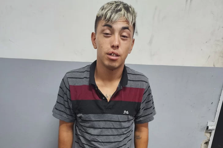 Detuvieron a un joven que amenazó a un hombre con un arma de fuego y lo golpeó para robarle $150.000