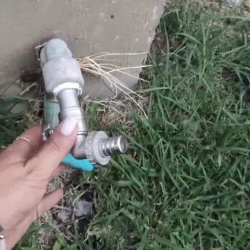 Unas 110 familias de Pocito reclaman que no tienen agua: “Juntamos de cualquier lado y ya no nos alcanza para comprar agua mineral” Unas 110 familias de Pocito reclaman que no tienen agua: “Juntamos de cualquier lado y ya no nos alcanza para comprar agua mineral”