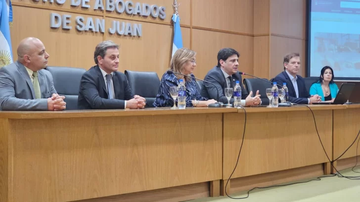 Previo al debut, capacitaron a personal judicial en el uso del nuevo sistema de subastas electrónicas Previo al debut, capacitaron a personal judicial en el uso del nuevo sistema de subastas electrónicas