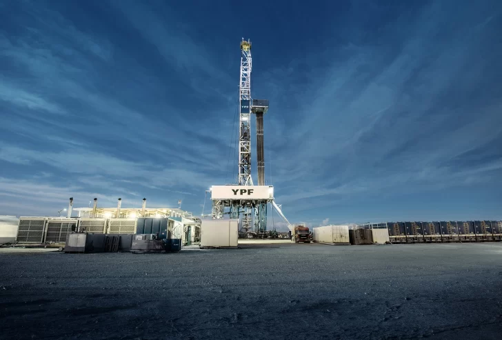 YPF y un nuevo récord de producción propia de petróleo en Vaca Muerta YPF y un nuevo récord de producción propia de petróleo en Vaca Muerta