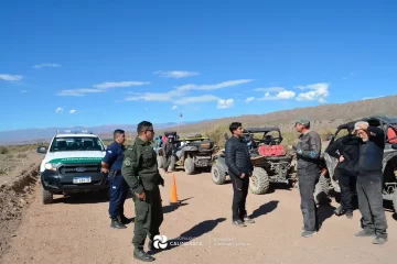 Identificaron a un prestador turístico de Córdoba por los daños en la Pampa del Leoncito: “No sé cuántos años pasarán para reparar lo que hicieron” Identificaron a un prestador turístico de Córdoba por los daños en la Pampa del Leoncito: “No sé cuántos años pasarán para reparar lo que hicieron”