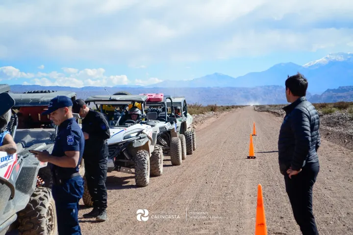 Calingasta alertó sobre daños en la Pampa del Leoncito “por inadaptados” en vehículos todo terreno - Image 3