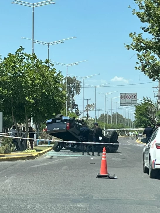 vuelco-camioneta-2411-546x728 vuelco-camioneta-2411-546x728