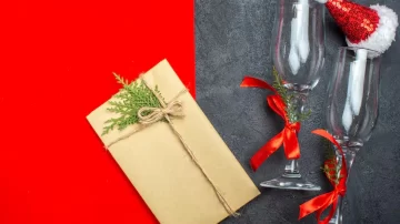 Ritual de la cinta roja en Navidad: dónde hay que atarla y para qué funciona Ritual de la cinta roja en Navidad: dónde hay que atarla y para qué funciona