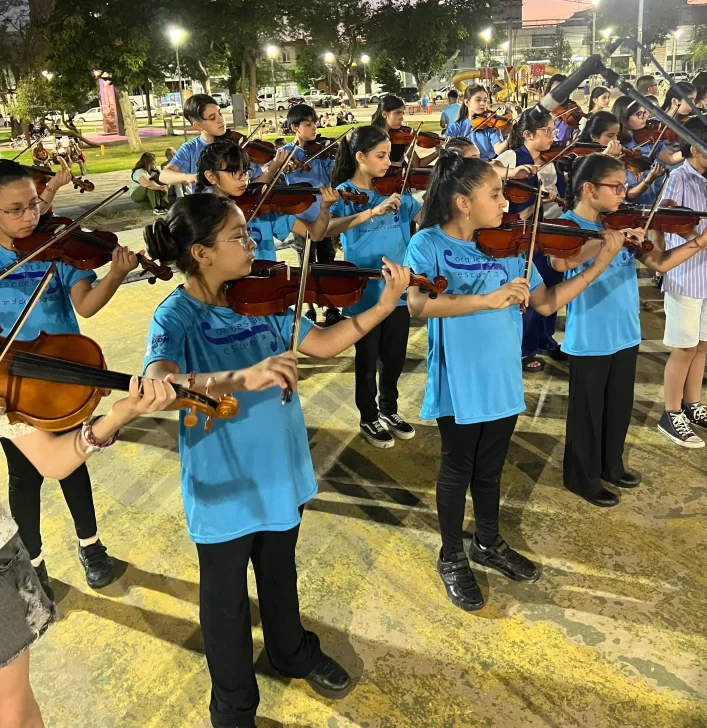 20251210-SJN-CUL-004-OrquestaEsc-707x728 20251210-SJN-CUL-004-OrquestaEsc-707x728