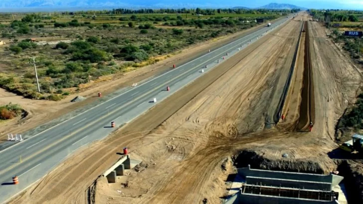 San Juan gestiona créditos internacionales para obras en la Ruta 40 e infraestructura minera San Juan gestiona créditos internacionales para obras en la Ruta 40 e infraestructura minera