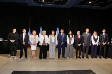 El Concejo de Chimbas se asignó más fondos y tendrá “caja chica” en una embestida contra Daniela Rodríguez El Concejo de Chimbas se asignó más fondos y tendrá “caja chica” en una embestida contra Daniela Rodríguez