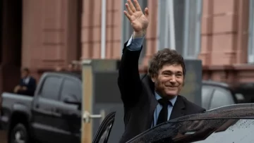 Javier Milei dijo en un diario británico que la soberanía sobre las Malvinas “no es negociable” Javier Milei dijo en un diario británico que la soberanía sobre las Malvinas “no es negociable”