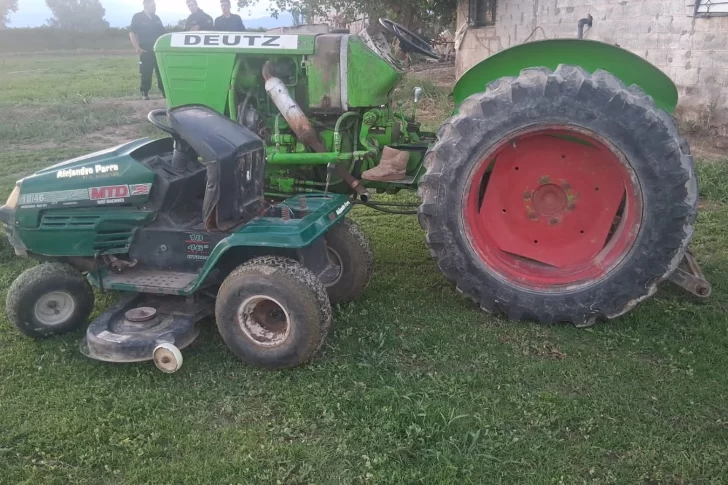 Un hombre y su pequeña hija de 2 años fueron aplastados por un tractor: quedaron internados con heridas graves