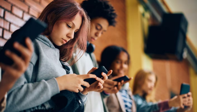 Según un nuevo estudio científico, a esta edad termina la adolescencia Según un nuevo estudio científico, a esta edad termina la adolescencia