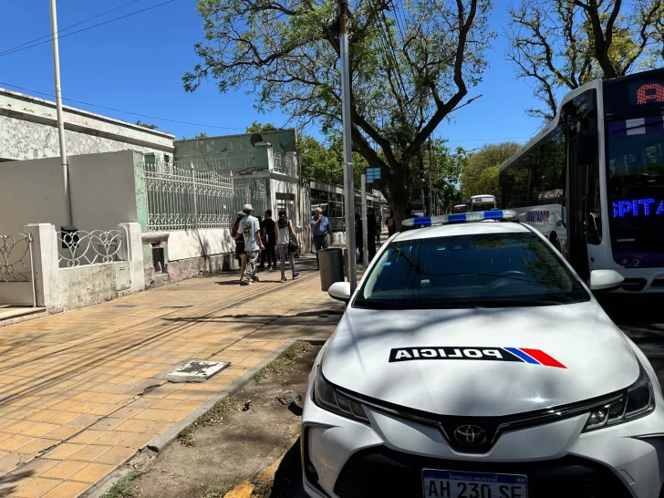 Gresca-casa-Av.-Rawson.-212-1-728x546