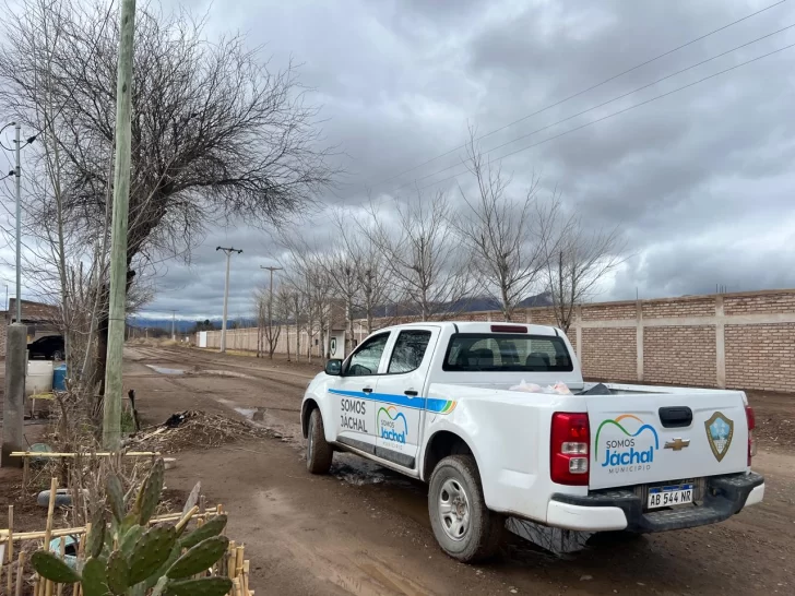 Por las fuertes lluvias, la Municipalidad de Jáchal asistió a unas 80 familias durante el fin de semana