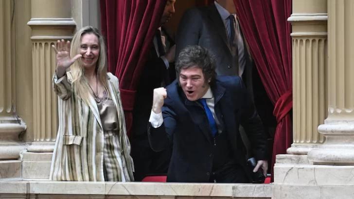 Con Javier Milei en el recinto, juraron los nuevos diputados Con Javier Milei en el recinto, juraron los nuevos diputados