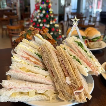 Promos, combos y variedades: los sándwiches de miga, clásicos de fin de año, vuelven a ser los más buscados Promos, combos y variedades: los sándwiches de miga, clásicos de fin de año, vuelven a ser los más buscados