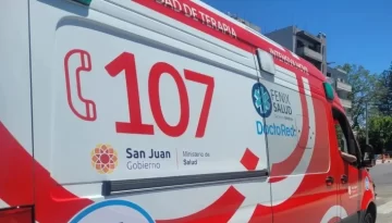 Un colectivo atropelló a una joven ciclista y la dejó con serias heridas Un colectivo atropelló a una joven ciclista y la dejó con serias heridas