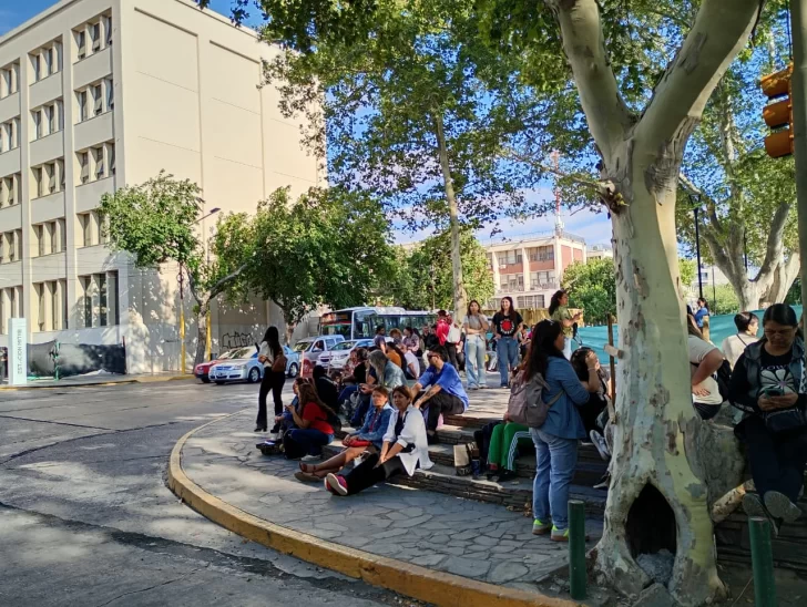 WhatsApp-Image-2025-12-01-at-09.11.21-728x548