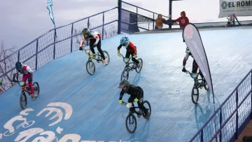 Más de 120 riders de la región participaron de la Copa Navidad de BMX en Rawson Más de 120 riders de la región participaron de la Copa Navidad de BMX en Rawson