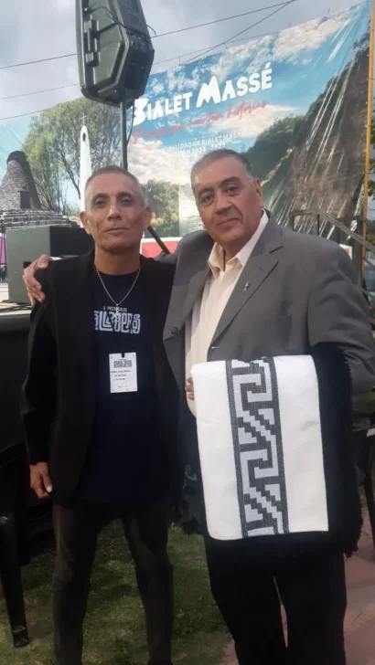 WhatsApp-Image-2025-12-03-at-12.49.29-410x728 WhatsApp-Image-2025-12-03-at-12.49.29-410x728