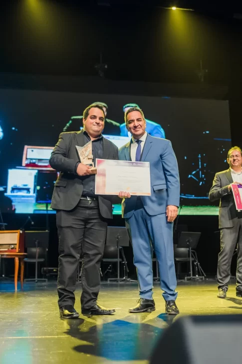 WhatsApp-Image-2025-12-11-at-14.37.06-485x728 Maxi San juan escribe