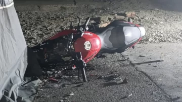 El motociclista que murió en Chimbas huía de la Policía tras ser descubierto corriendo picadas El motociclista que murió en Chimbas huía de la Policía tras ser descubierto corriendo picadas