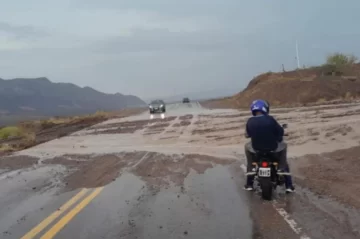 Vialidad Nacional informó que la Ruta 40 quedó inhabilitada entre Huaco y La Rioja Vialidad Nacional informó que la Ruta 40 quedó inhabilitada entre Huaco y La Rioja