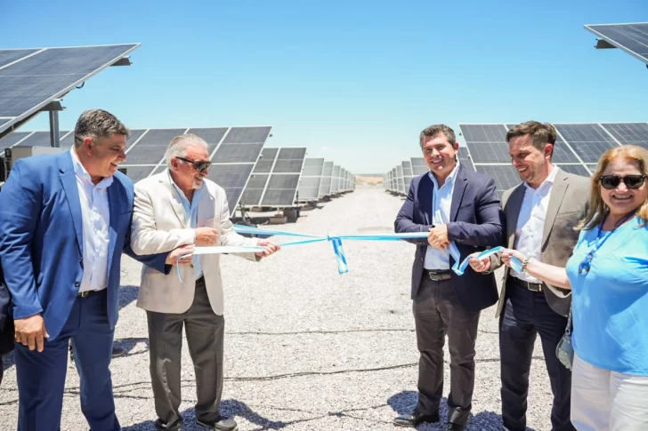 Orrego participó de la inauguración del parque fotovoltaico en Caleras San Juan: cuánta energía aportará