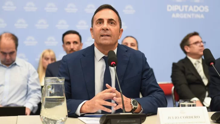 Reforma laboral: el secretario de Trabajo ratificó en el Senado que la ley “va a aplicar para los nuevos trabajos” Reforma laboral: el secretario de Trabajo ratificó en el Senado que la ley “va a aplicar para los nuevos trabajos”