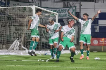 Gran final del Clausura en el Bicentenario: Desamparados y Unión empatan 2-2 Gran final del Clausura en el Bicentenario: Desamparados y Unión empatan 2-2