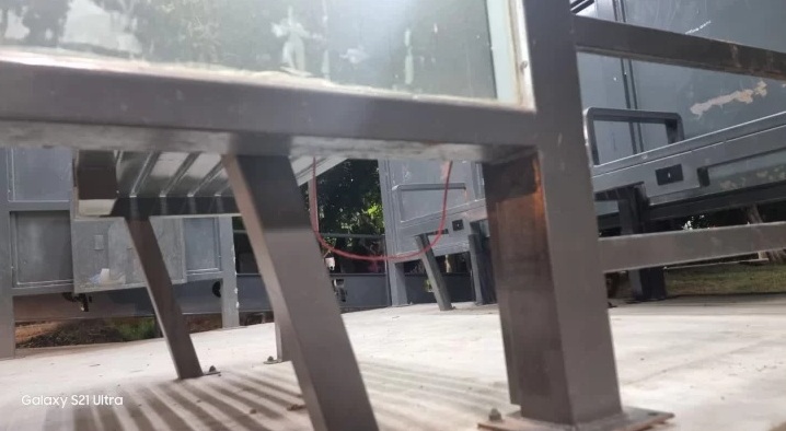 El municipio de Pocito salió a aclarar los supuestos motivos por los que el chico de 16 años recibió una descarga eléctrica en una parada de colectivo