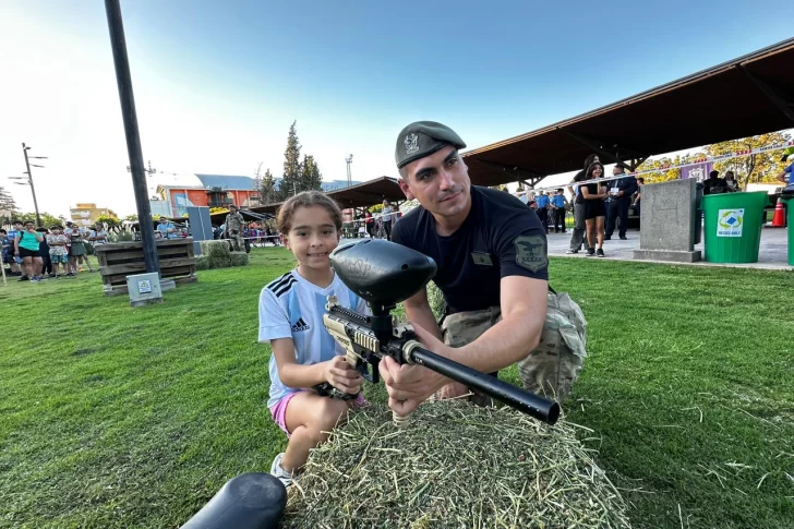 Prácticas de tiro, destrezas de perros y educación vial, lo más visitado por los sanjuaninos en la Expo Policial 2025
